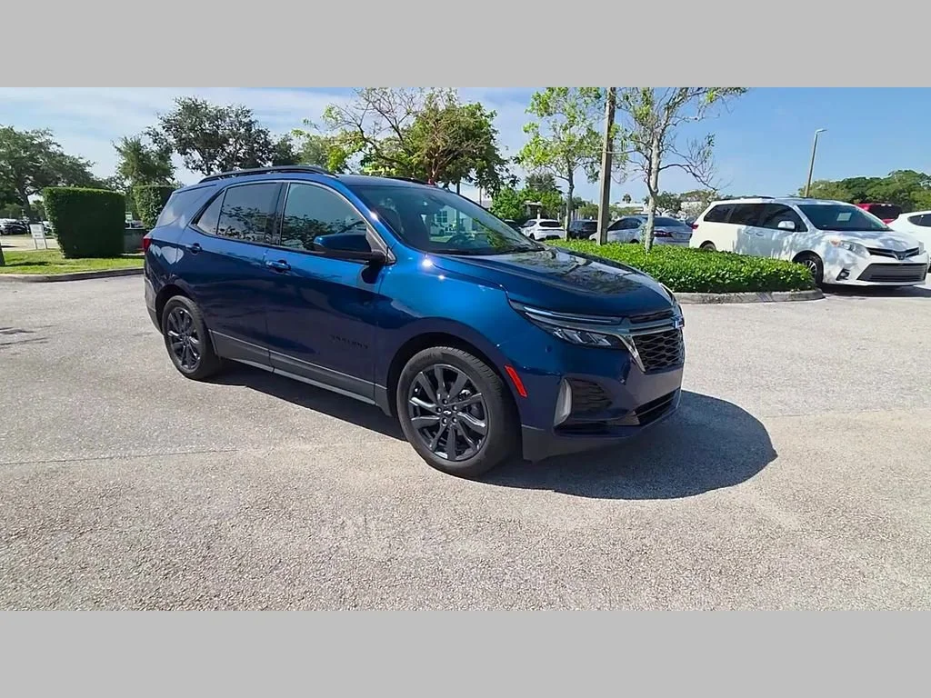 Used 2022 Blue Glow Metallic Chevrolet RS image 33
