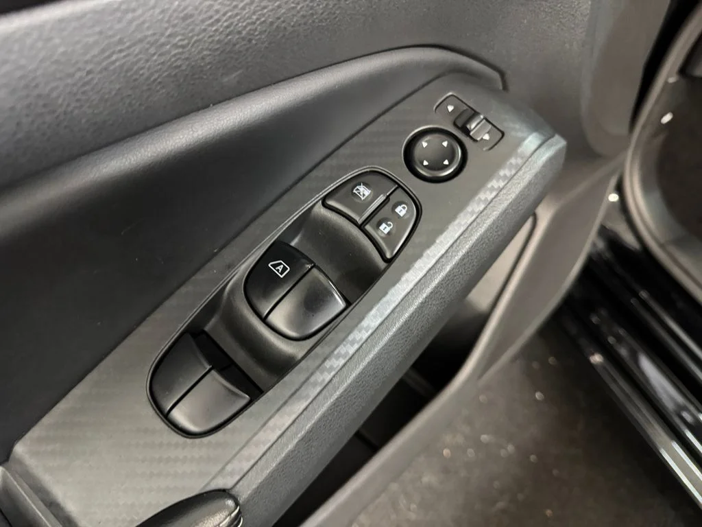 Used 2024 Black Nissan 2.5 SV image 17