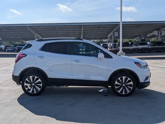 Used 2021 White Buick Preferred image 6