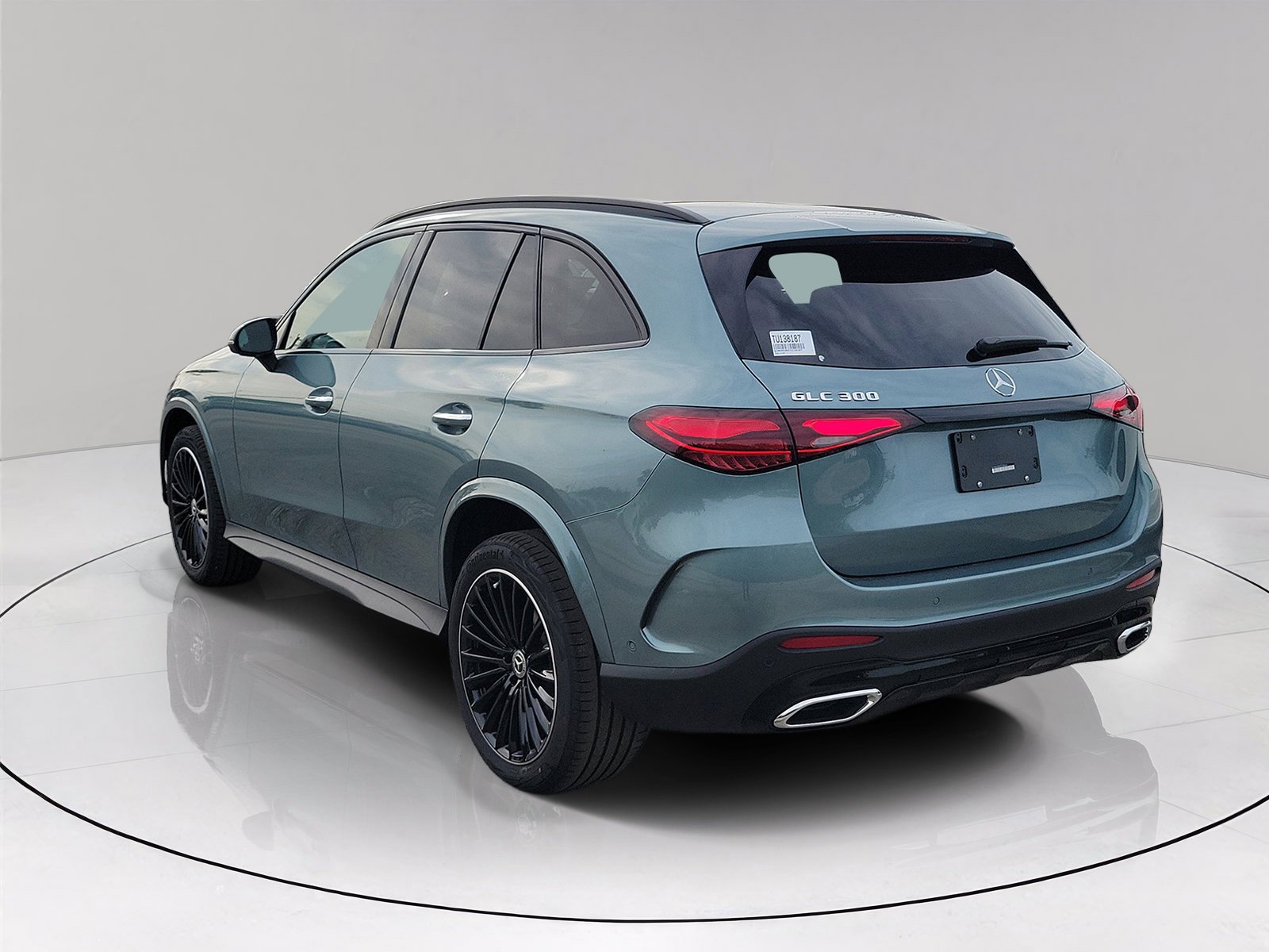 New 2026 Verde Silver Metallic Mercedes-Benz GLC 300 image 4