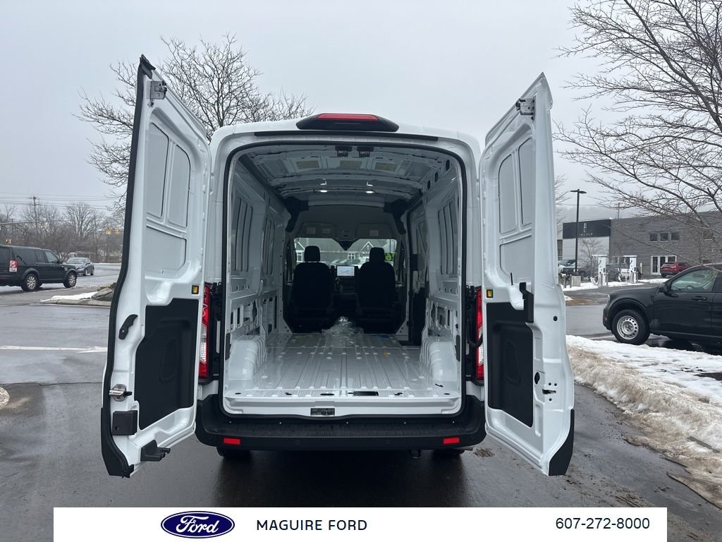 New 2026 Oxford White Ford Cargo Van image 9