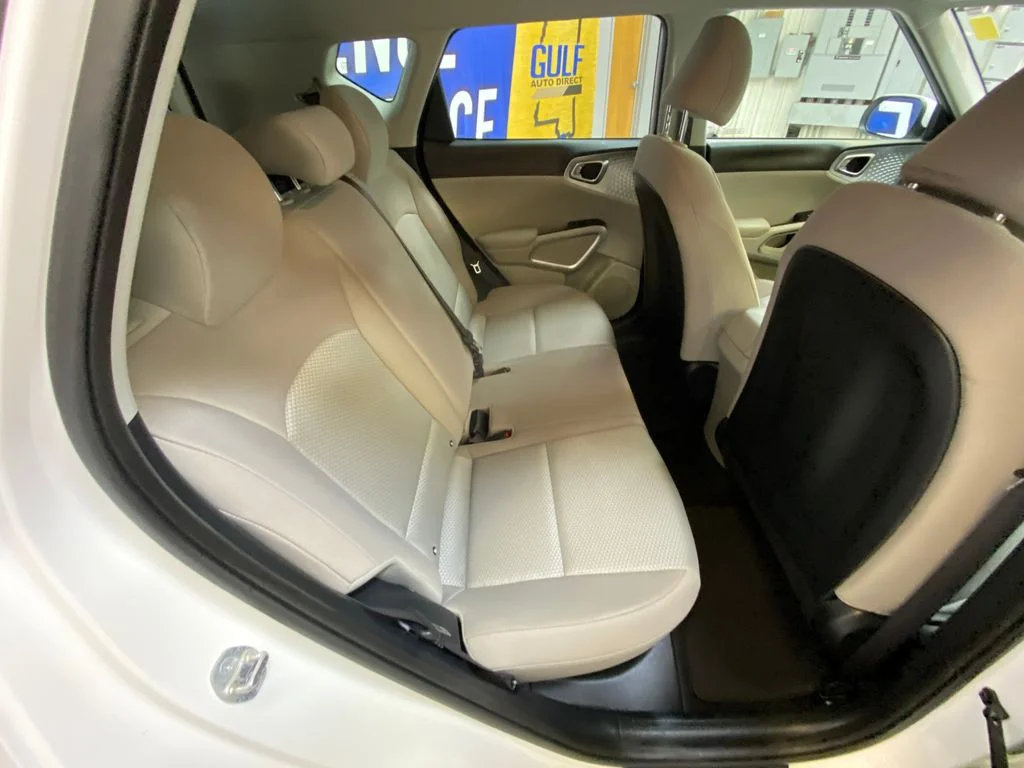 Used 2025 White Kia LX image 27