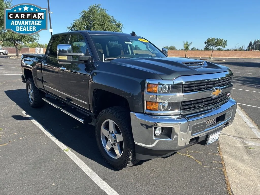 2017 Chevrolet Silverado HD LTZ 4WD Crew Cab Standard Box's photo