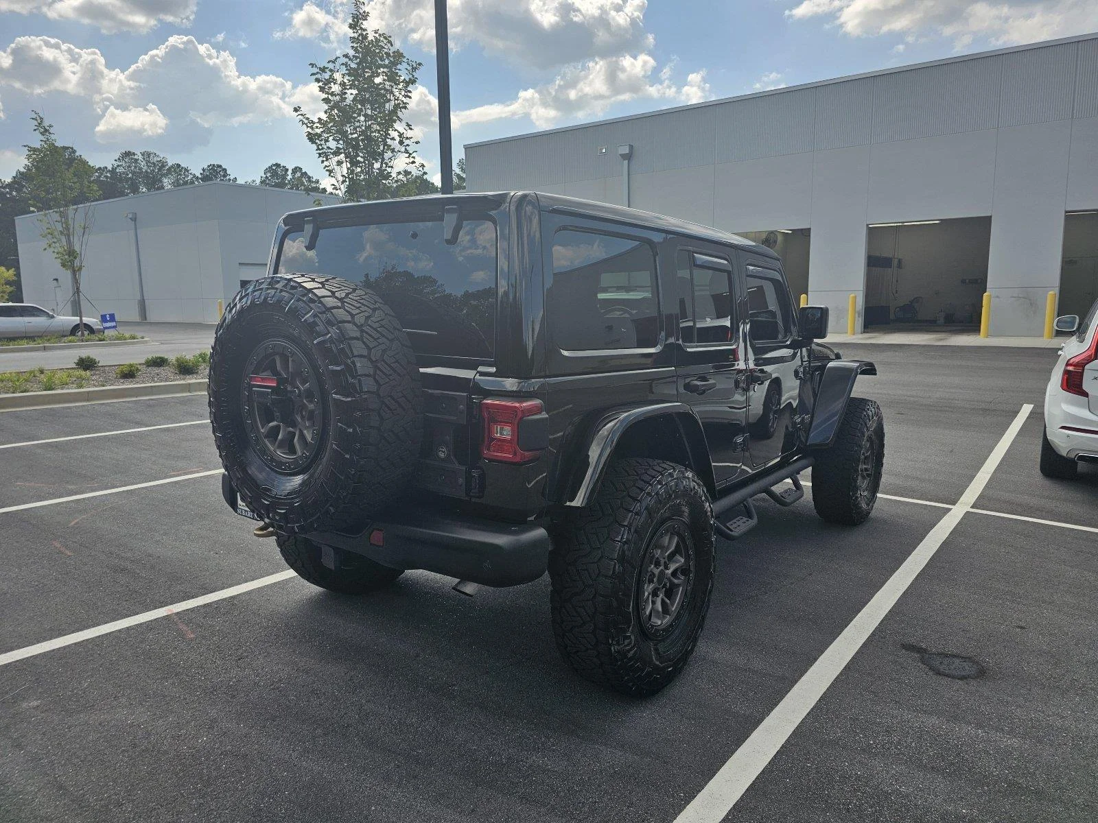 Used 2023 Black Clearcoat Jeep Rubicon image 5