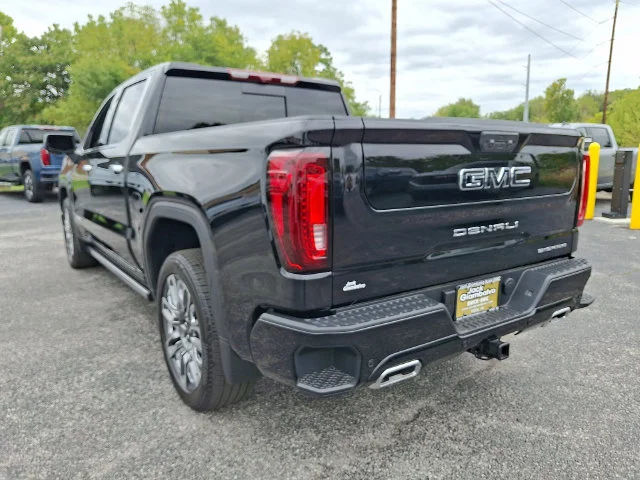 New 2026 Onyx Black GMC Denali Ultimate image 4