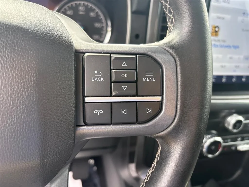 Used 2023 Silver Ford XLT image 30