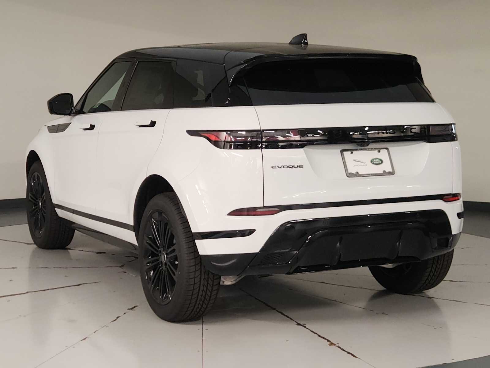 New 2026 Fuji White Land Rover Hoxton Edition image 6