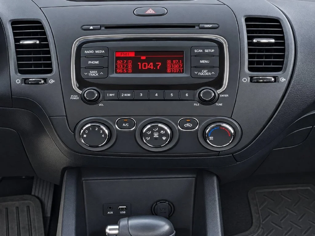Certified Used 2018 Black Kia LX image 26