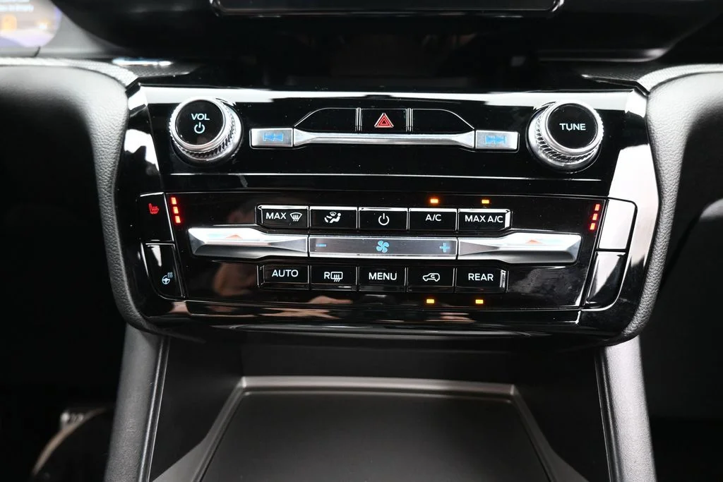 2023 Ford Explorer ST - Photo 25