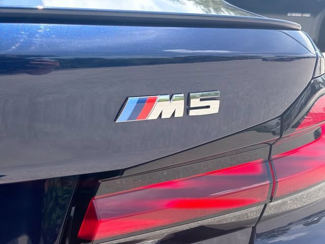 Used 2023 Tanzanite Blue II Metallic BMW Base image 11