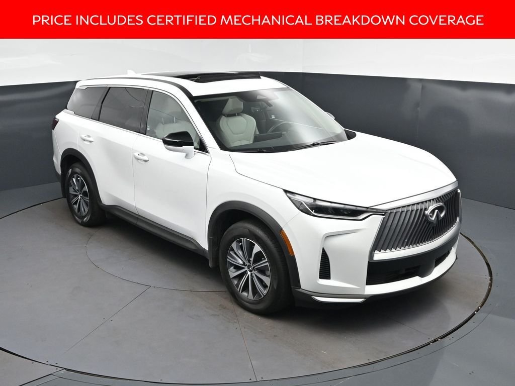 Certified Used 2026 White INFINITI PURE image 1