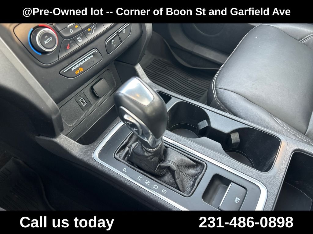 Used 2018 Silver Ford SEL image 26