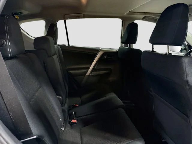 Used 2017 White Toyota XLE image 22