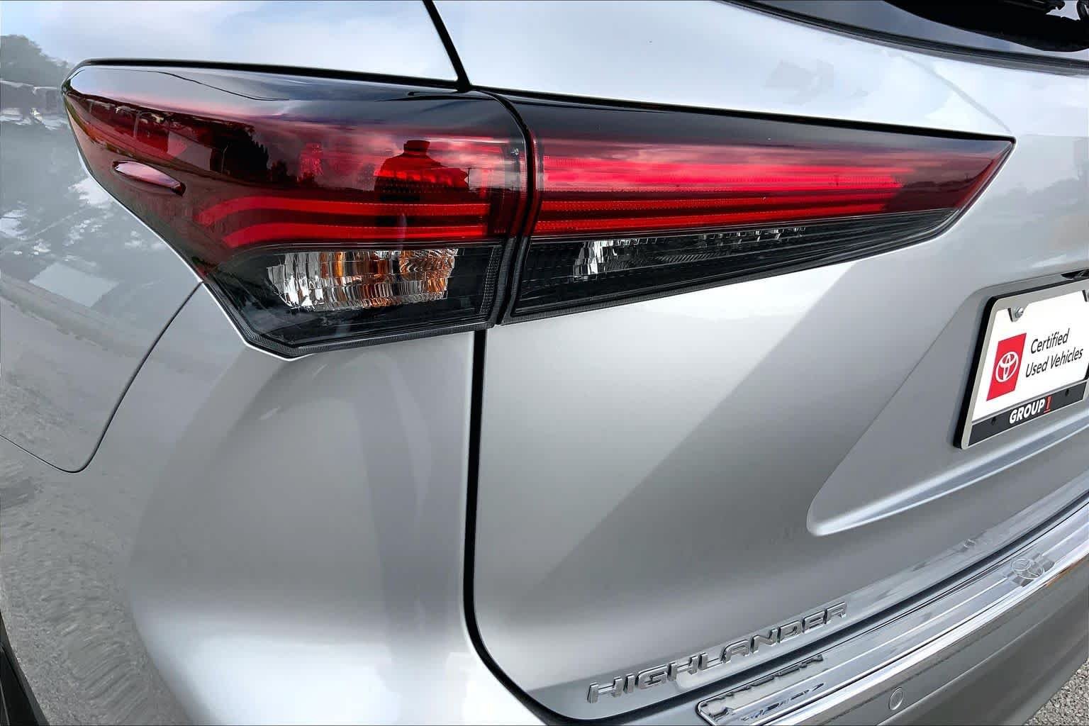 Used 2025 Celestial Silver Metallic Toyota Hybrid Platinum image 28