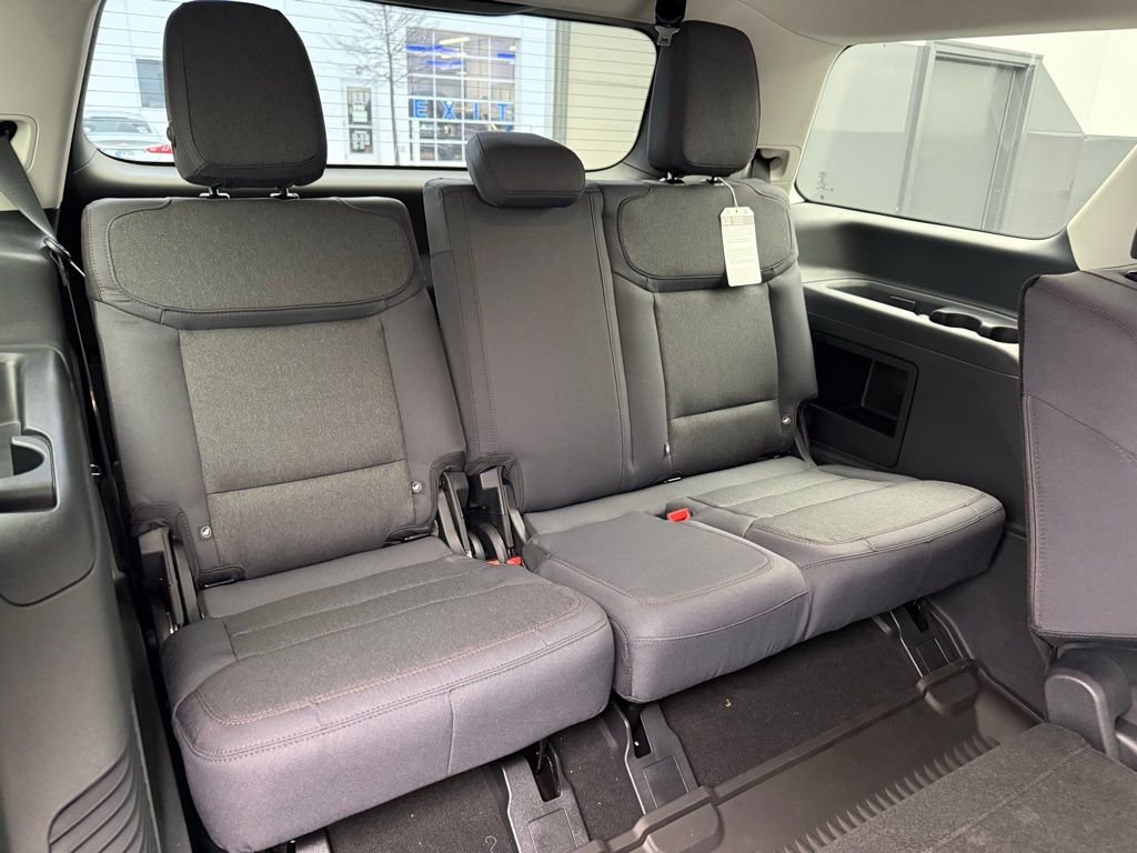 New 2025 Space Silver Metallic Ford Active image 69