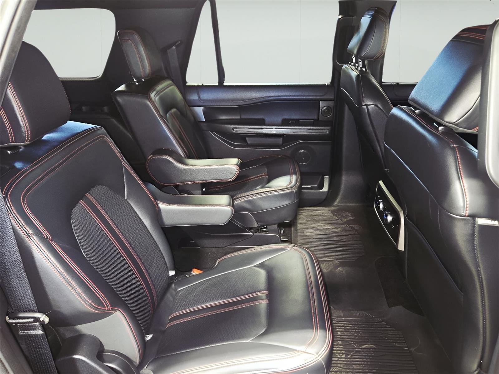 Used 2022 Dark Ford Limited image 60