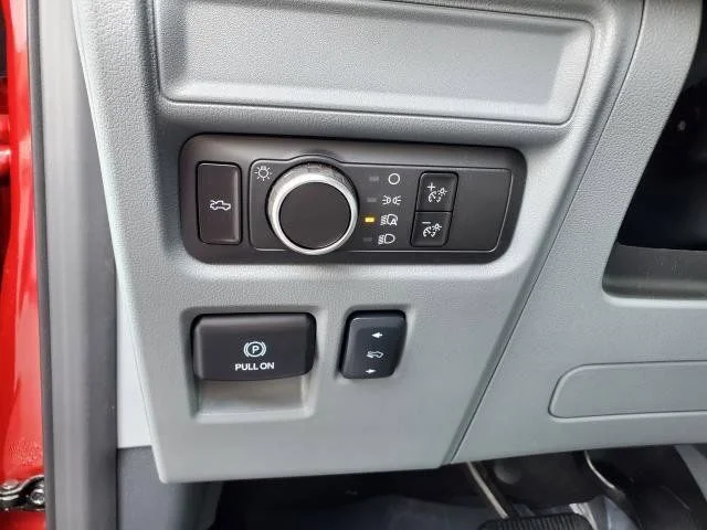 2025 Ford F-150 Lightning Flash - Photo 20