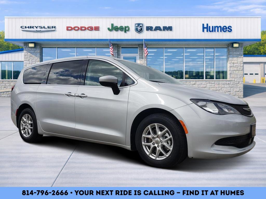 2023 Chrysler Voyager