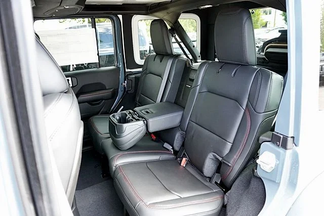 New 2026 Anvil Clear-Coat Exterior Paint Jeep Rubicon X image 23