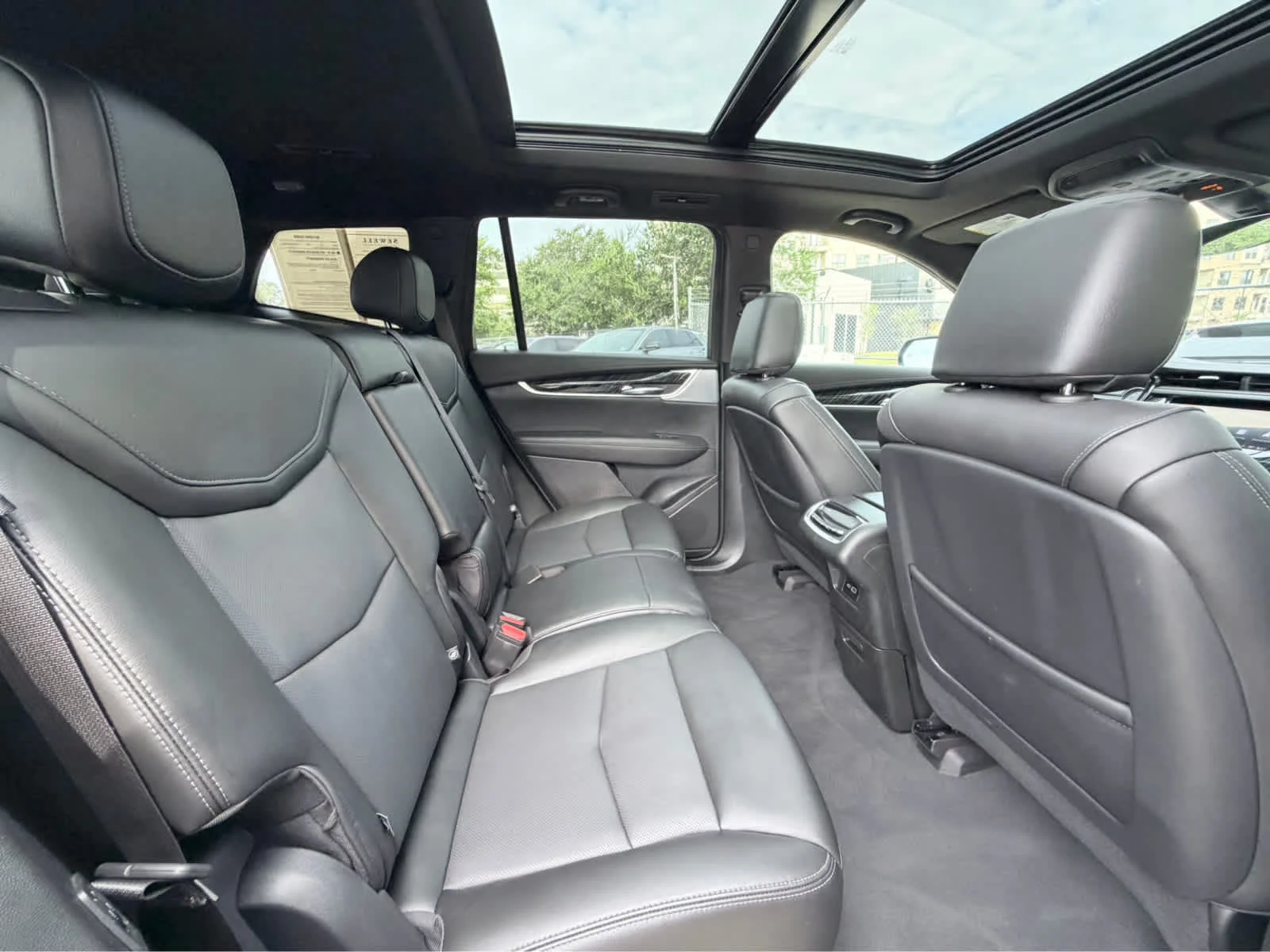 Used 2024 Argent Silver Metallic Cadillac Premium Luxury image 35