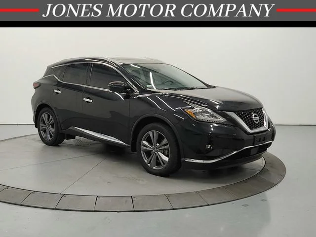 Used 2019 Black Nissan Platinum image 1