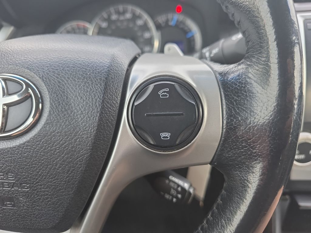 Used 2014 Red Toyota SE image 25