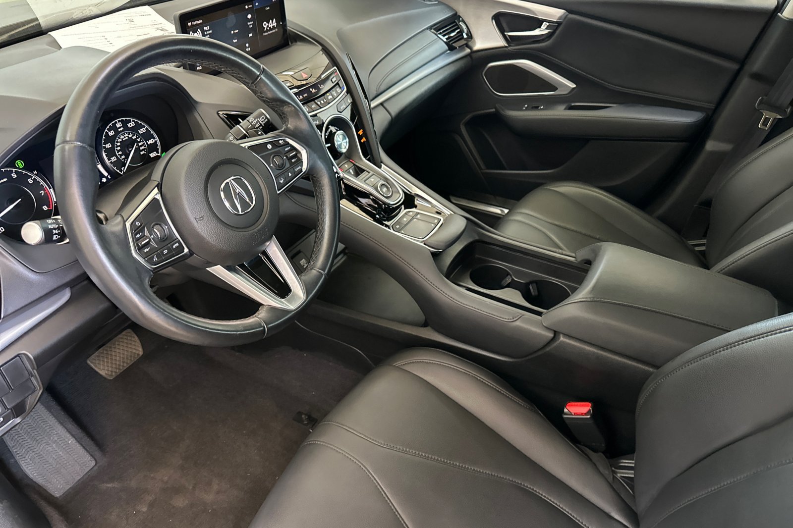 Used 2023  Acura Base image 9
