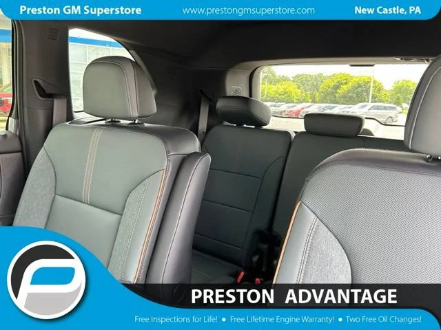 2026 GMC Acadia AT4 - Photo 13