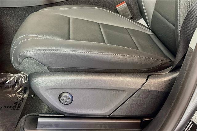 New 2026 Selenite Grey Metallic Mercedes-Benz GLS 450 image 47