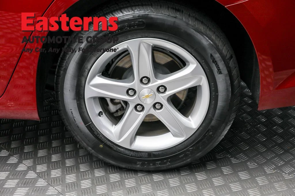 Used 2024 Red Chevrolet LT image 8