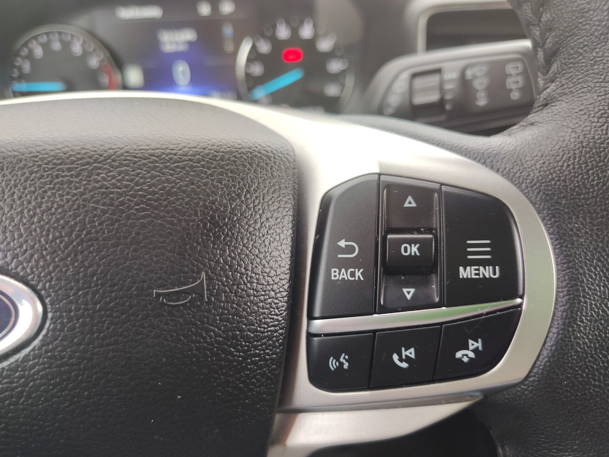 Used 2024 Iconic Silver Metallic Ford XLT image 20