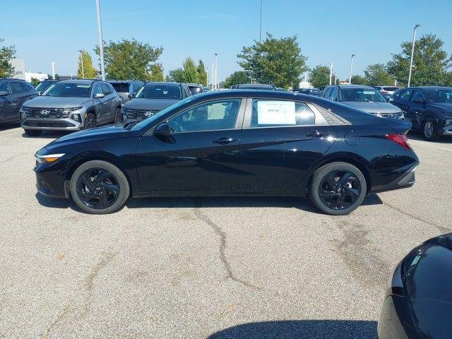 New 2026 Abyss Black Hyundai SEL Sport image 1
