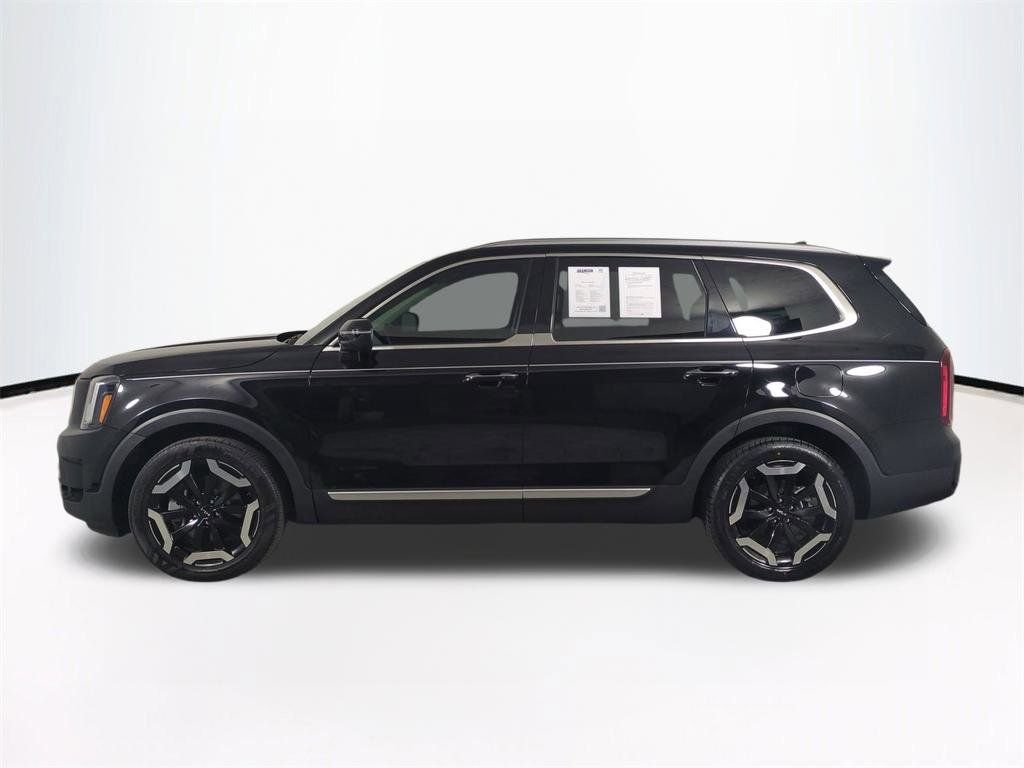 2023 Kia Telluride S - Photo 8