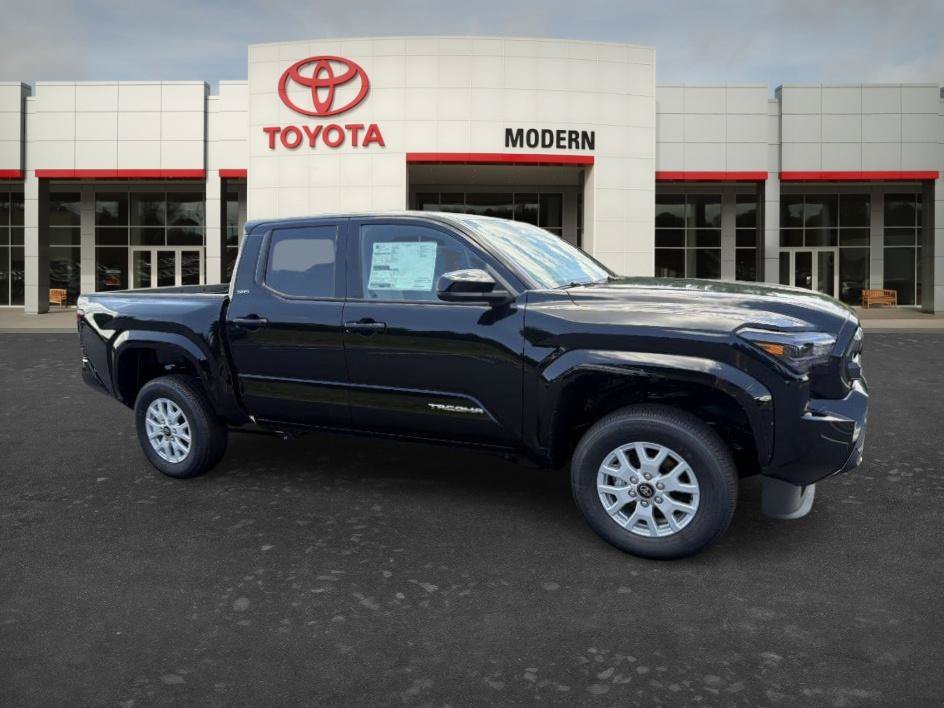 New 2026 Black Toyota SR5 image 3