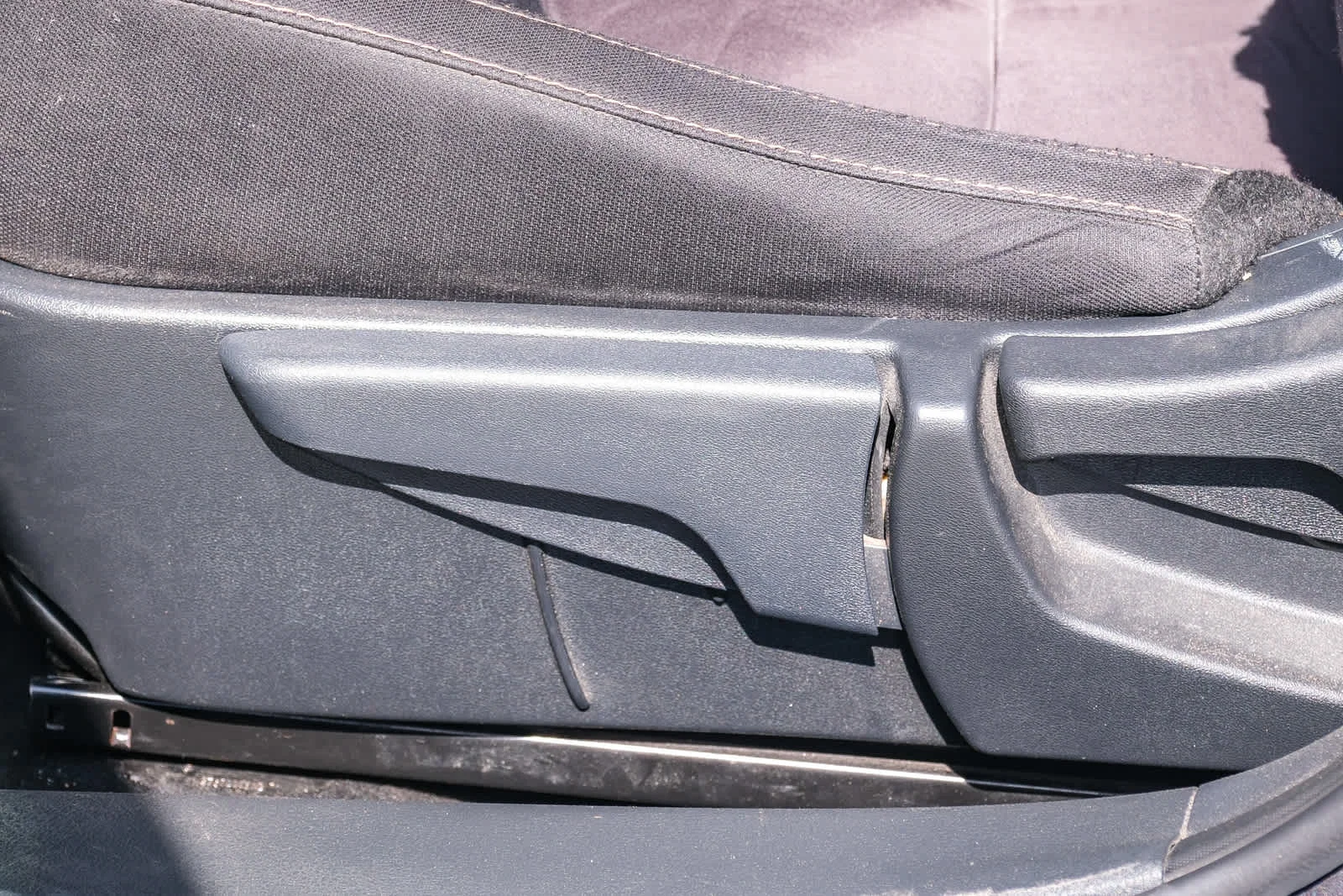 Certified Used 2022 Gun Metallic Nissan SR image 24
