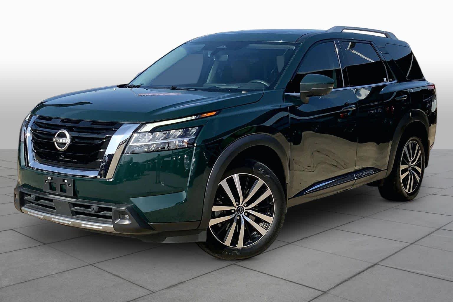 2023 Nissan Pathfinder Platinum