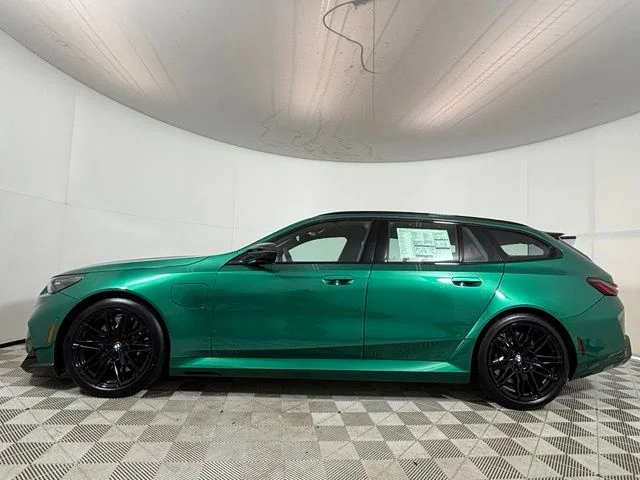 New 2027 Isle of Man Green Metallic BMW Base image 4