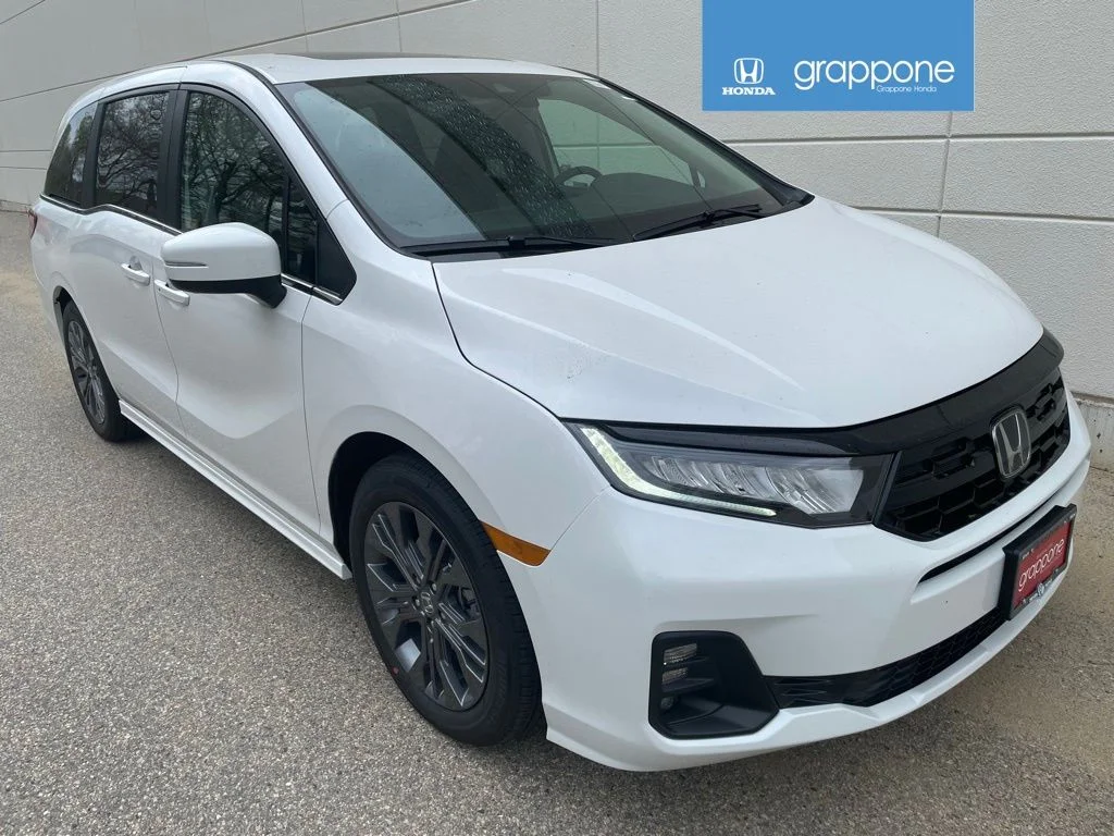 2026 Honda Odyssey Touring's photo