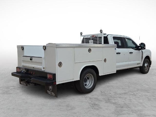 New 2025 Oxford White Ford F-350® XL image 36