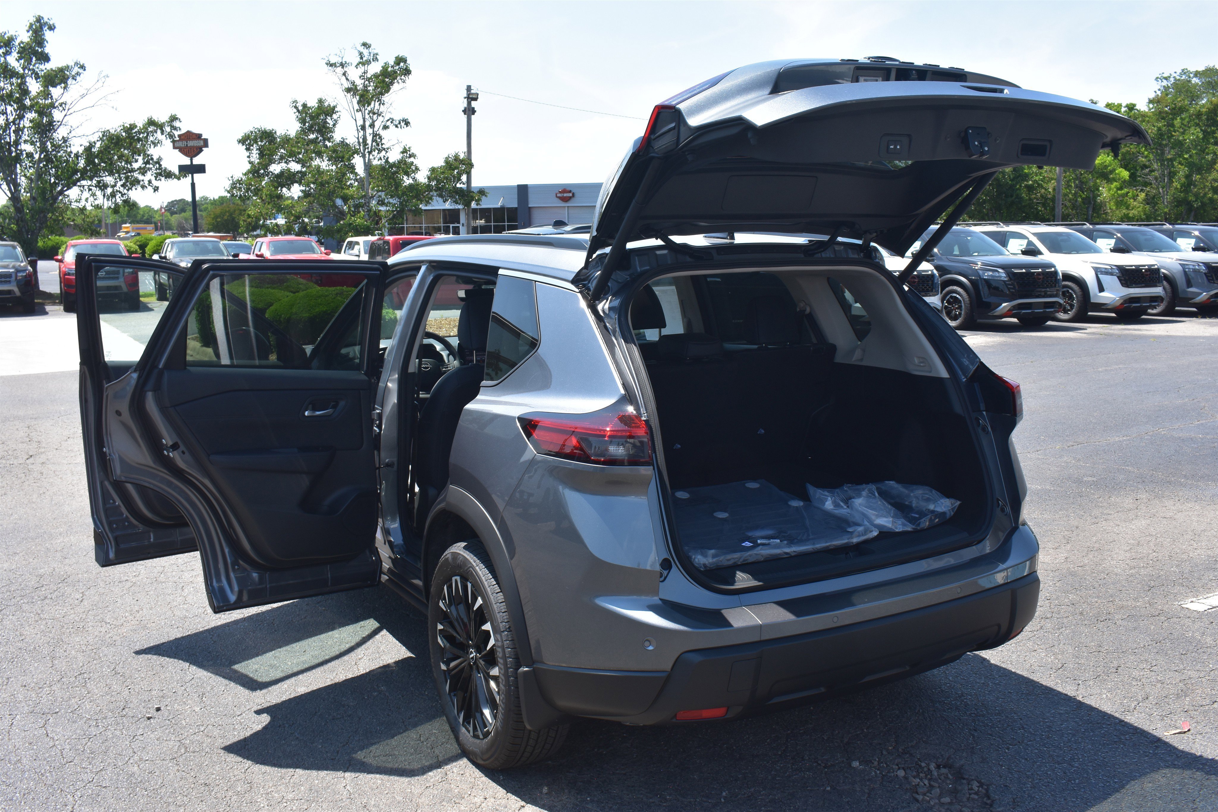 New 2026 Gun Metallic Nissan Dark Armor™ image 17