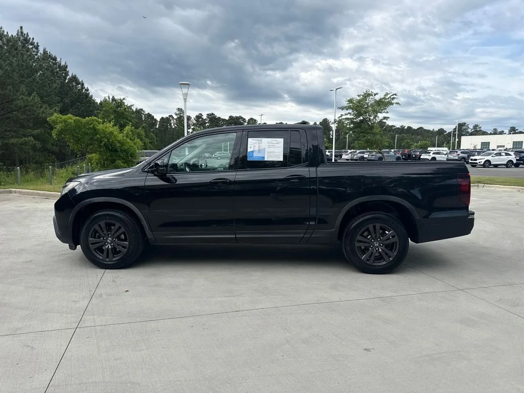 Used 2019  Honda Sport image 5