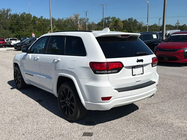 Used 2019 White Jeep Altitude image 6