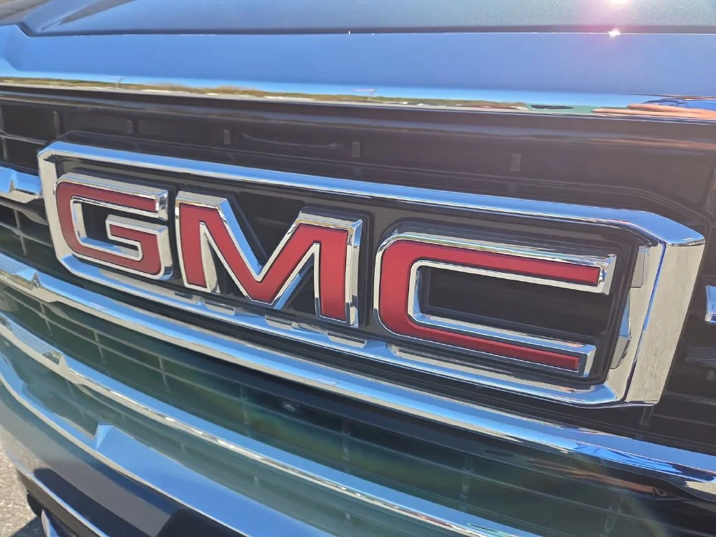 New 2026 Blue GMC Elevation image 22