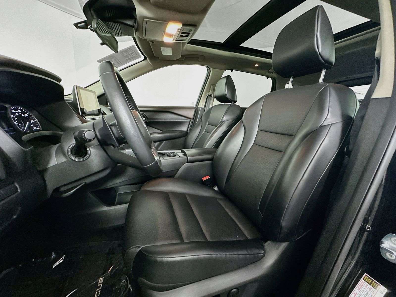 Used 2022 Super Black Nissan SV image 19