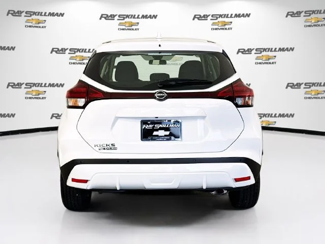 2023 Nissan Kicks S - Photo 6