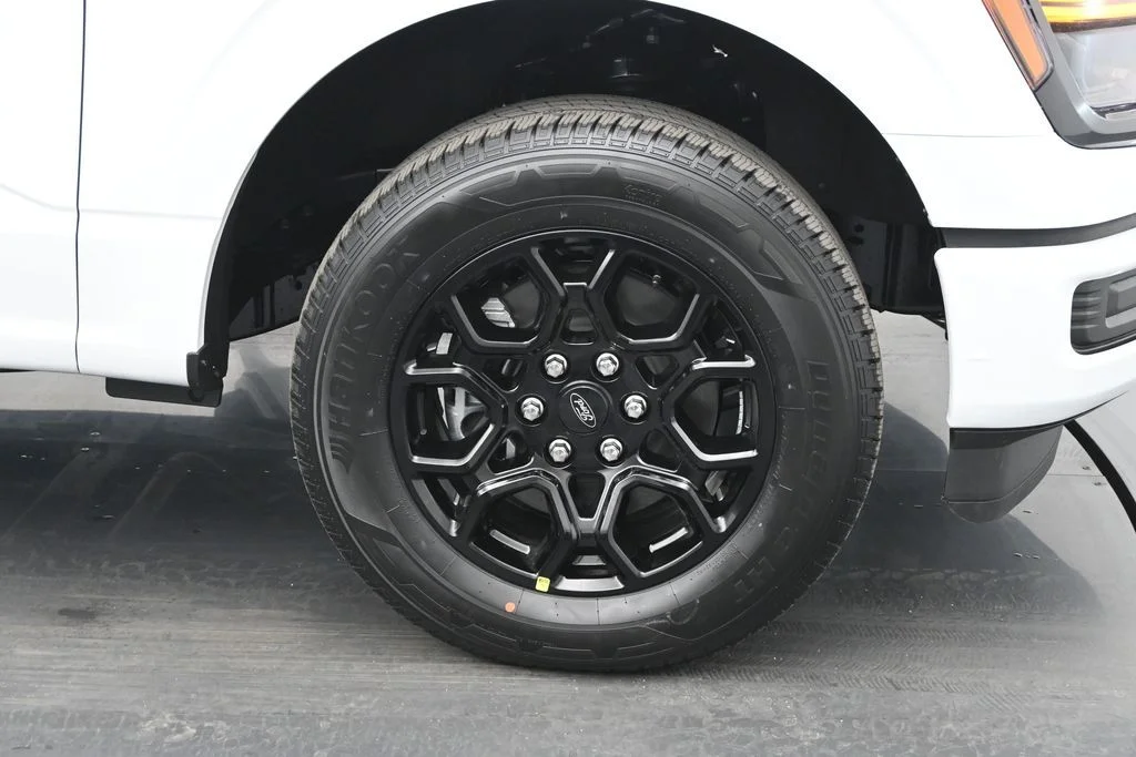 New 2026 Oxford White Ford STX image 20