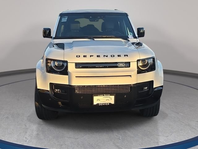 New 2026 Fuji White Land Rover X-Dynamic SE image 2