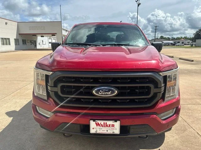 Used 2021 Red Ford XLT image 4