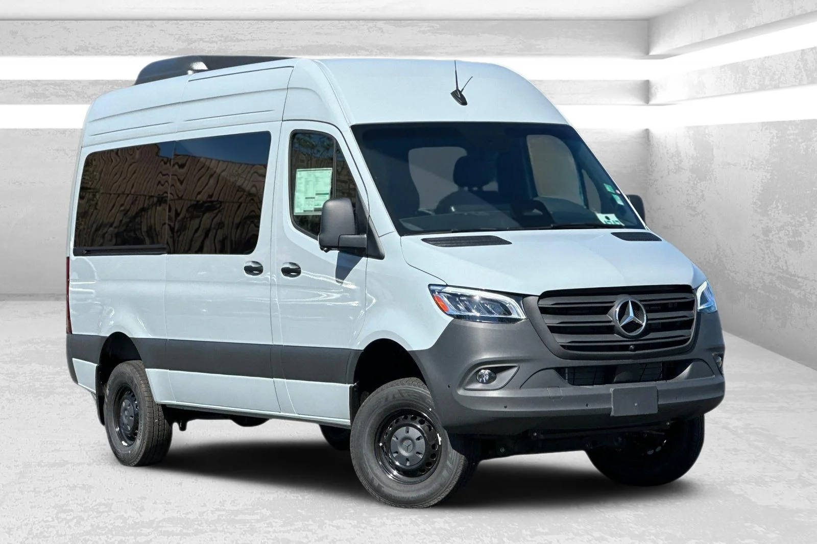 2026 Mercedes-Benz Sprinter 2500 144 WB HO AWD's photo