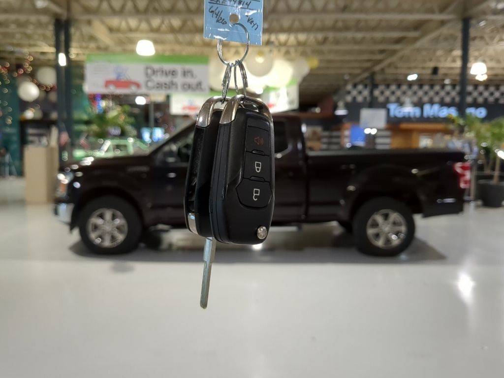 Used 2020 Red Ford  image 4